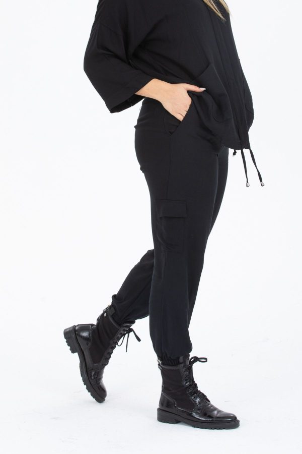 Wholesale Plus Size Women Elastic Waist Black Pocket Pants